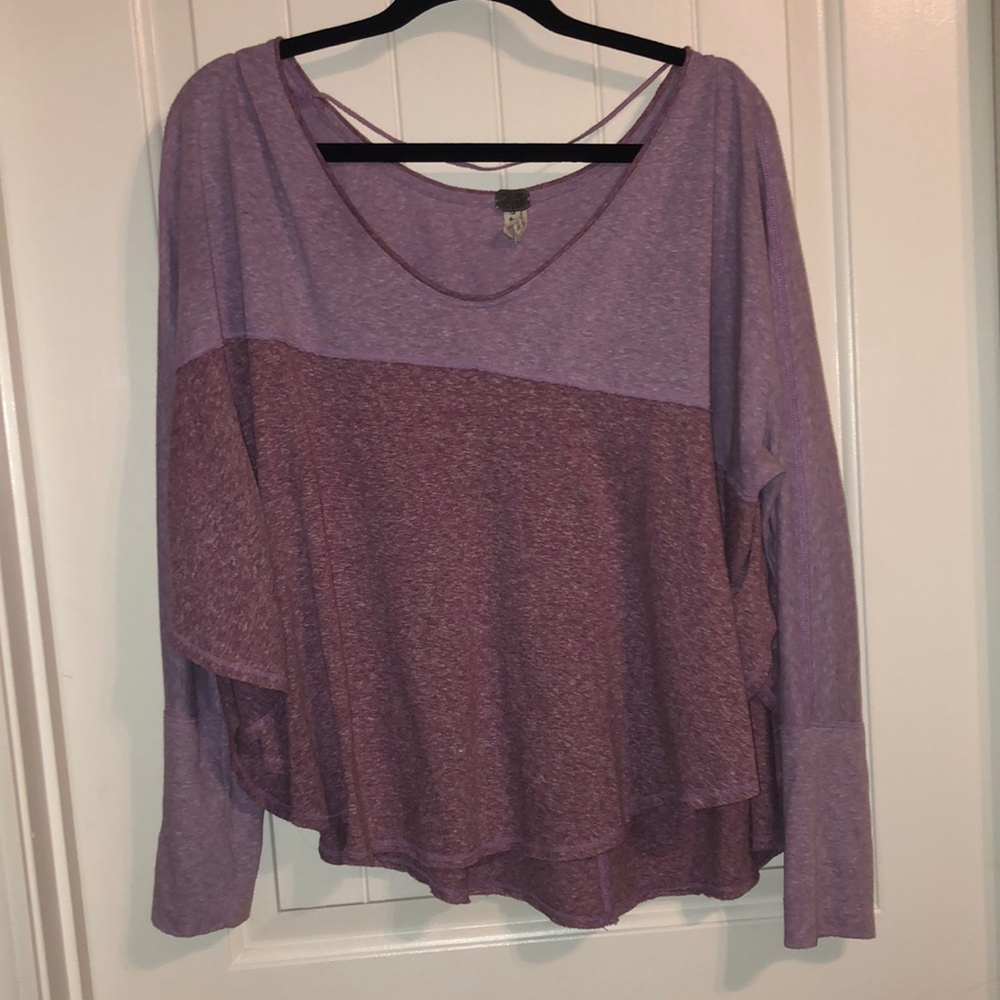 Two toned purple flowy long sleeve top!